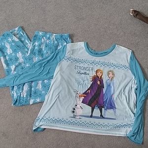 Frozen 2 pajamas worn once size 2X